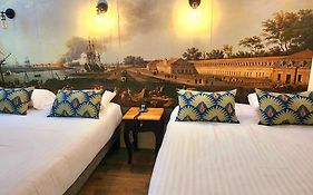 Logis Hotel Lafayette Rochefort France